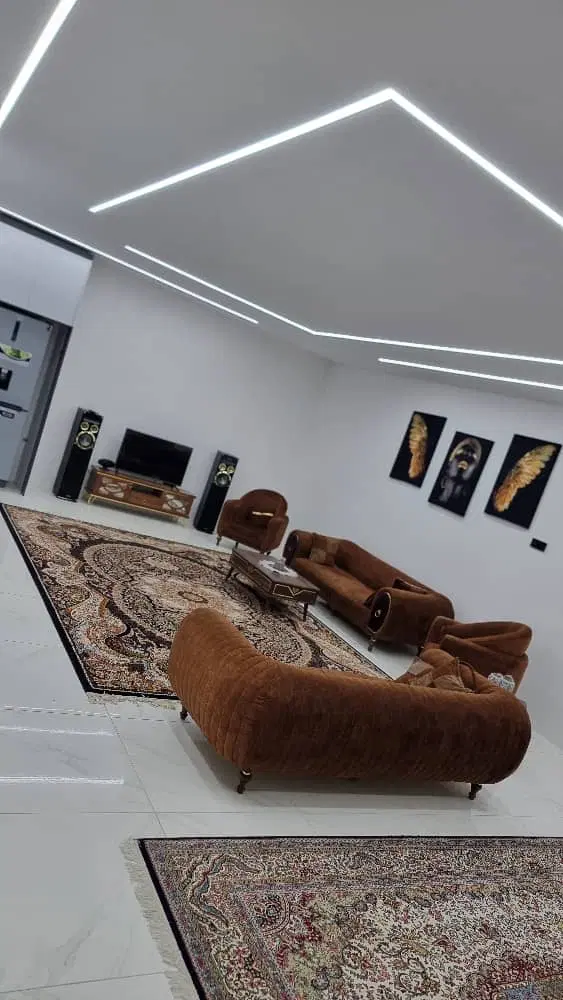 هم خونه موجه