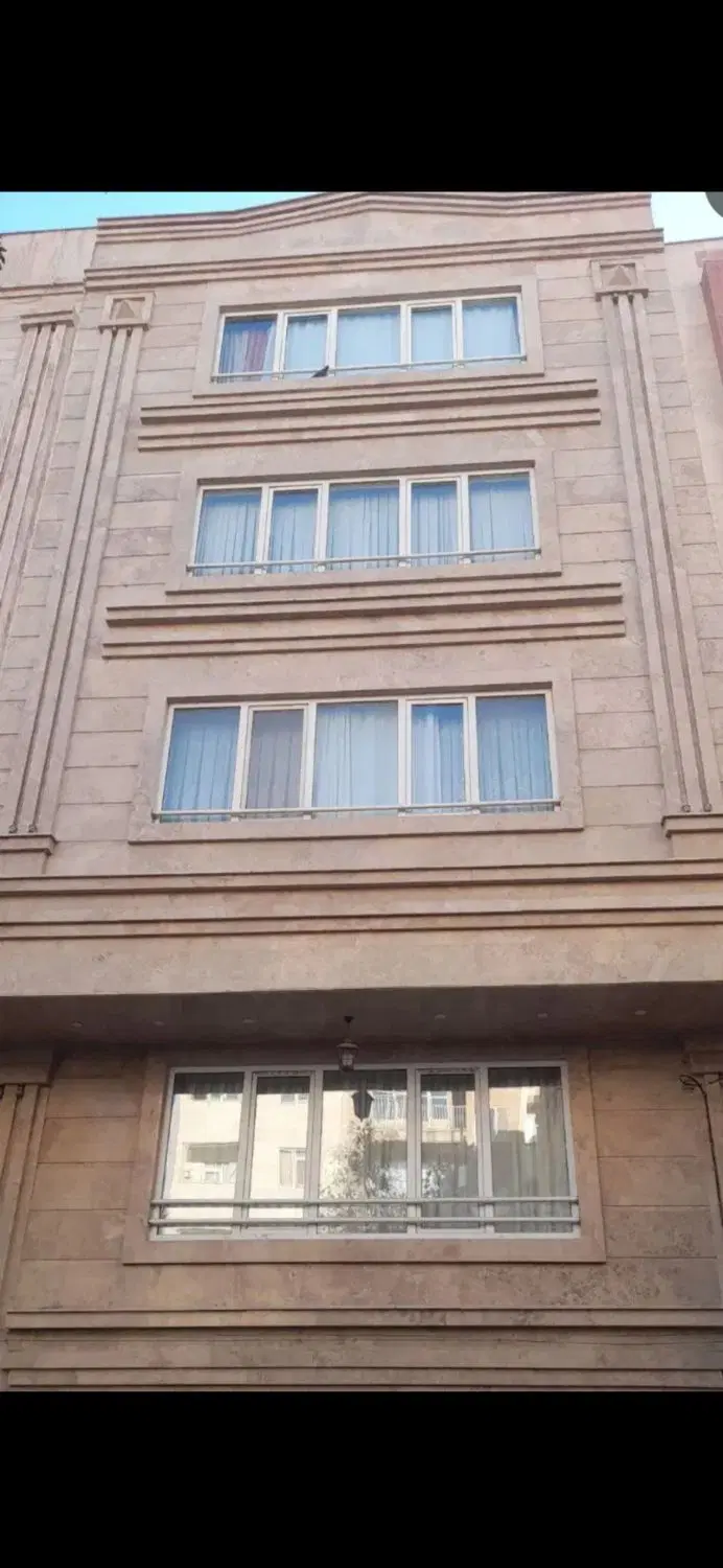 واحد ۱۱۵ متر نوساز ط اول خ۲۲بهمن جنوبی