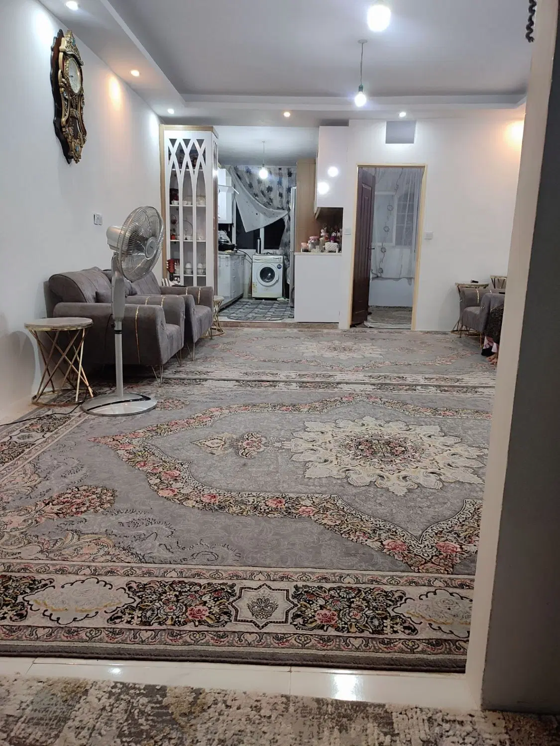 اپارتمان ۱۰۰ متری واقع در حاشیه رجب زاده