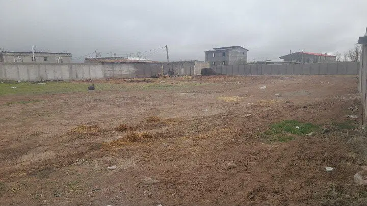 ۳۰۰ متر زمین در روستای ساقصلو