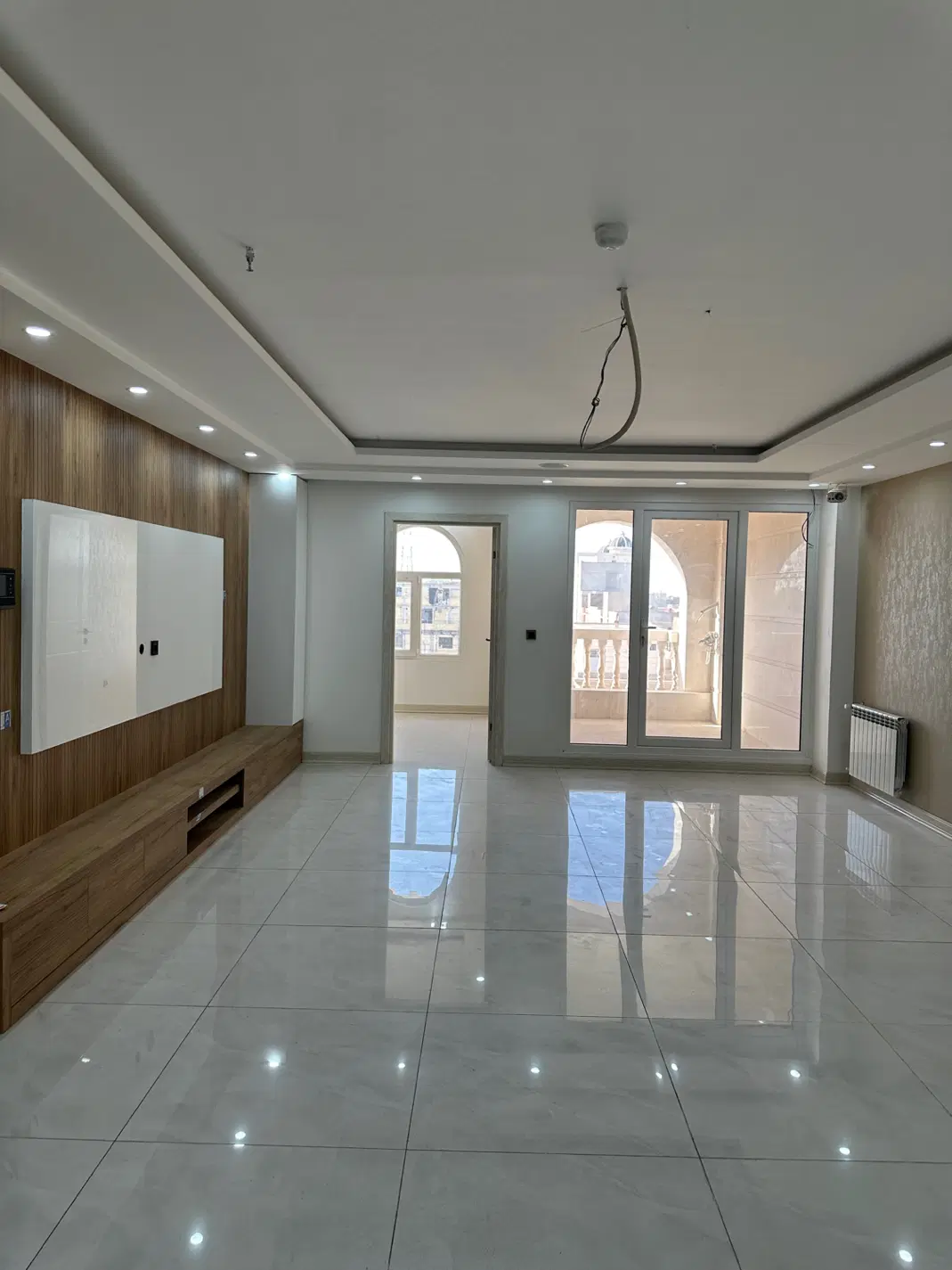 180متر تک واحد نورگیر . 2 پارکینگ سندی. تقاطع دوم