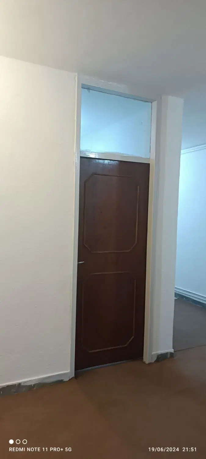 آپارتمان کوروش نبش اقبال