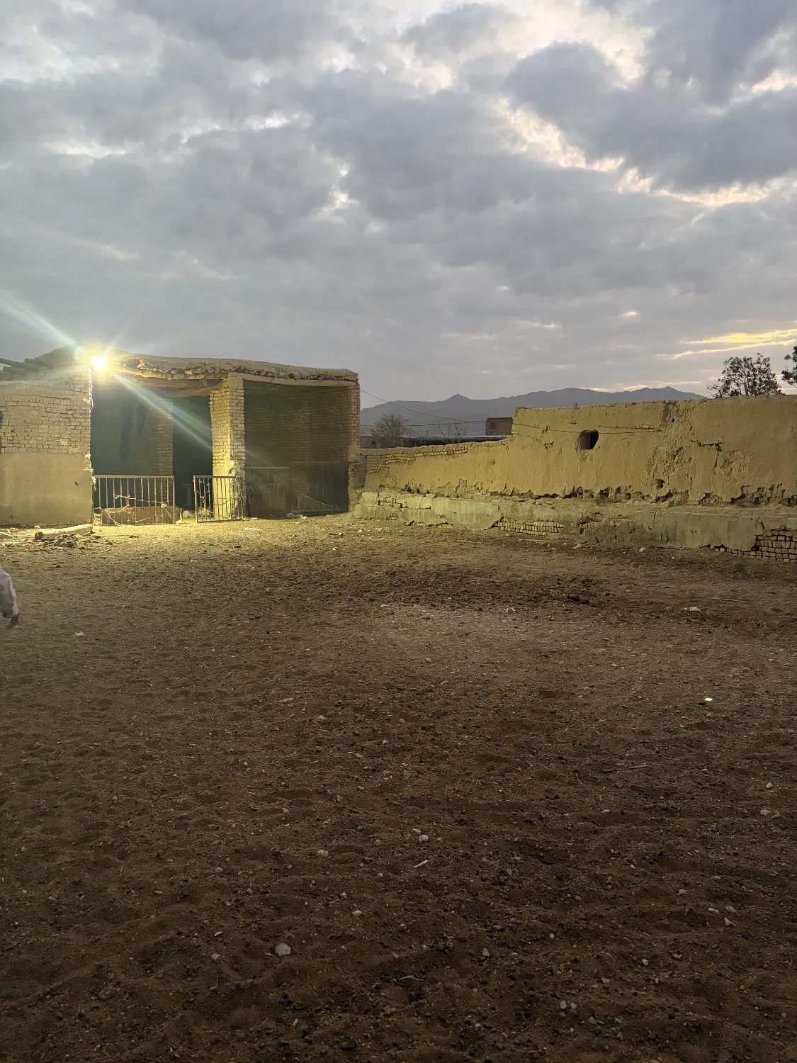 زمین مسکونی