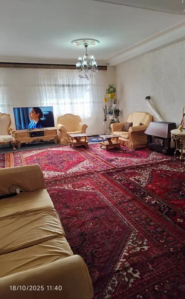 آپارتمان تک واحد