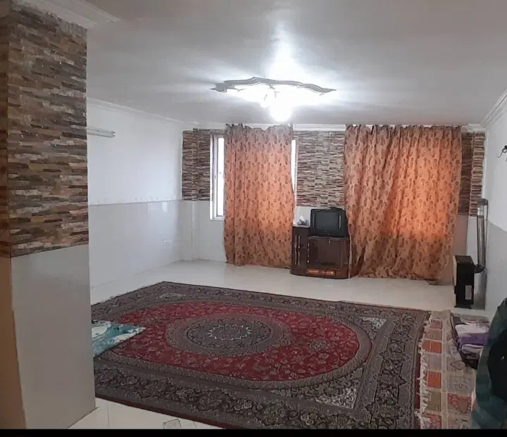 بک باب خدماتی ..مسکونی  ۶۰ متره راه مستقل