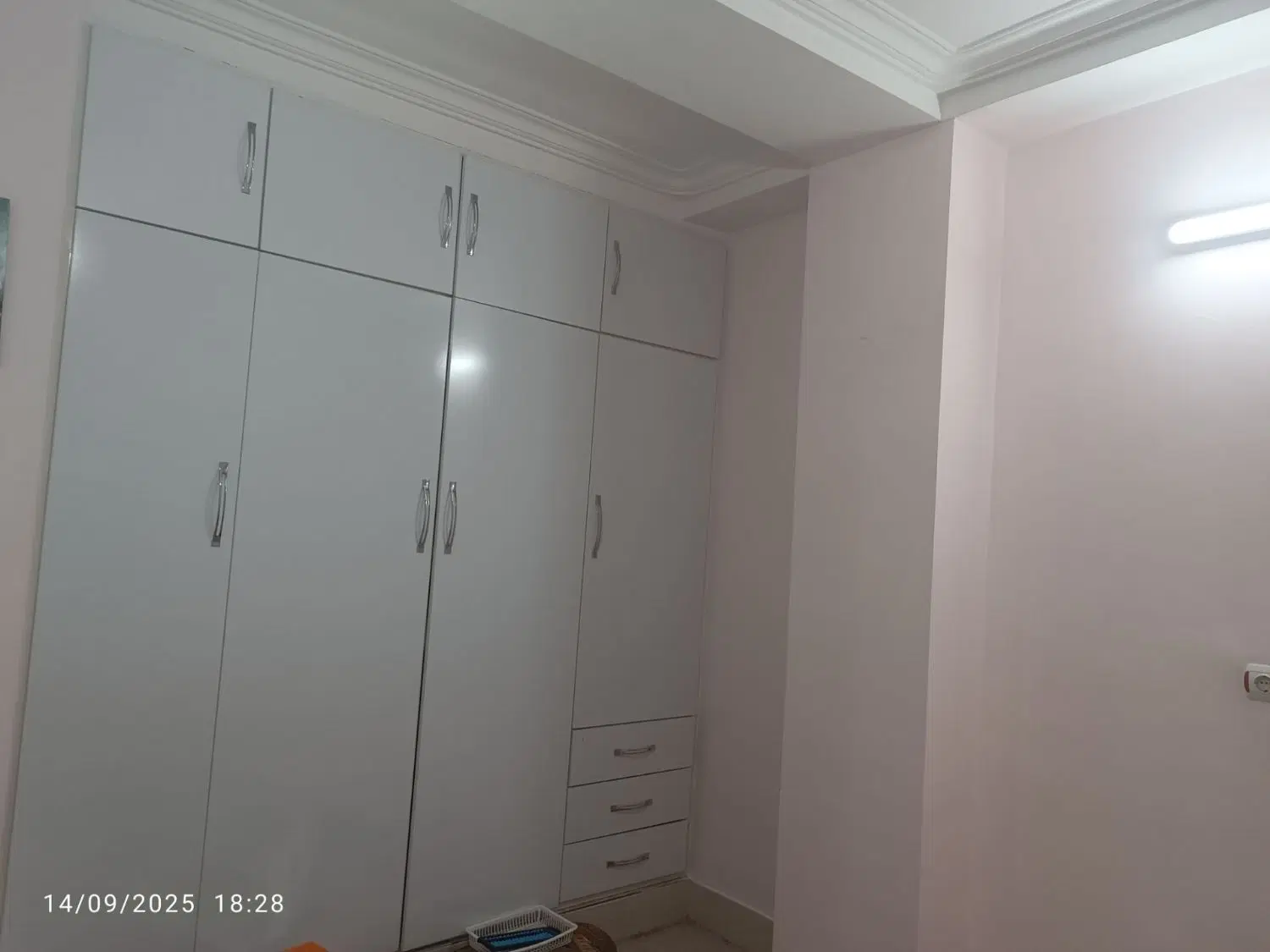 فروش دوخواب آپارتمانی اندیشه