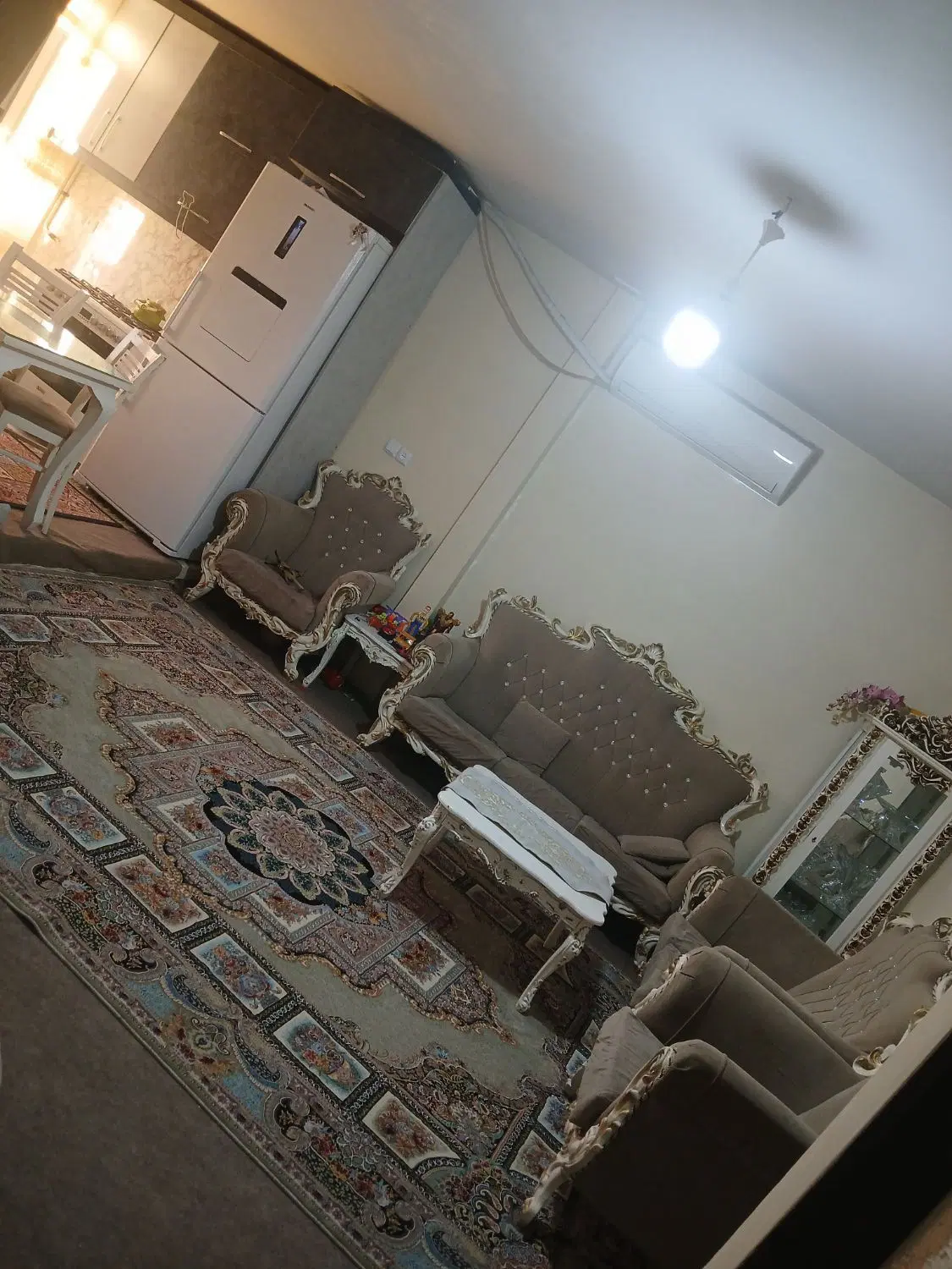 آپارتمان خیابان کاوه