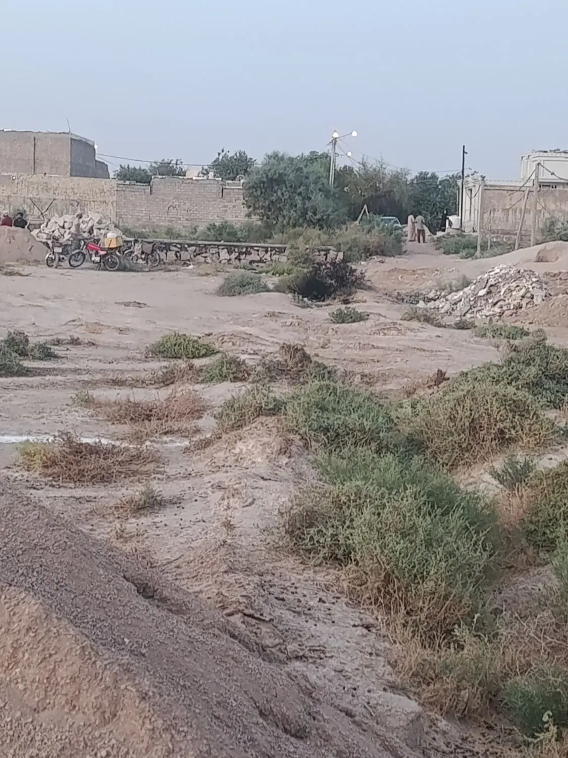 زمین مسکونی ۱۰۰۰متر
