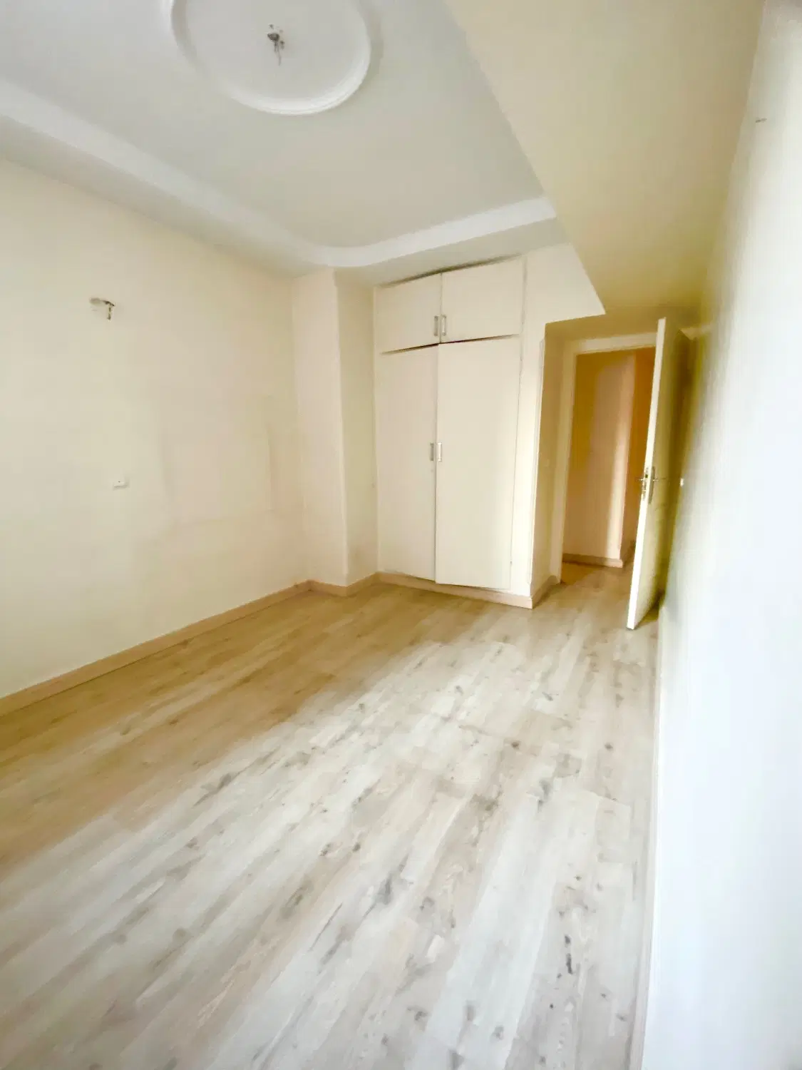 ۱۰۰ متر فردوس غرب شقایق جنوبی بدون‌نمونه