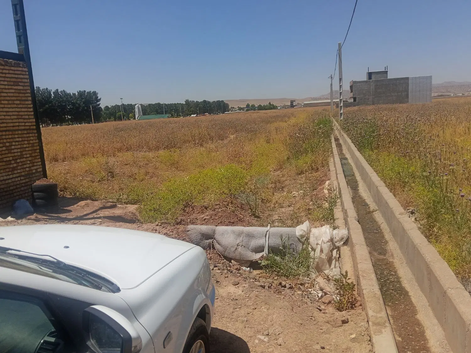 زمین مسکونی