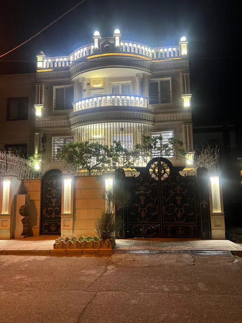ویلایی محله ۳۰  شیک