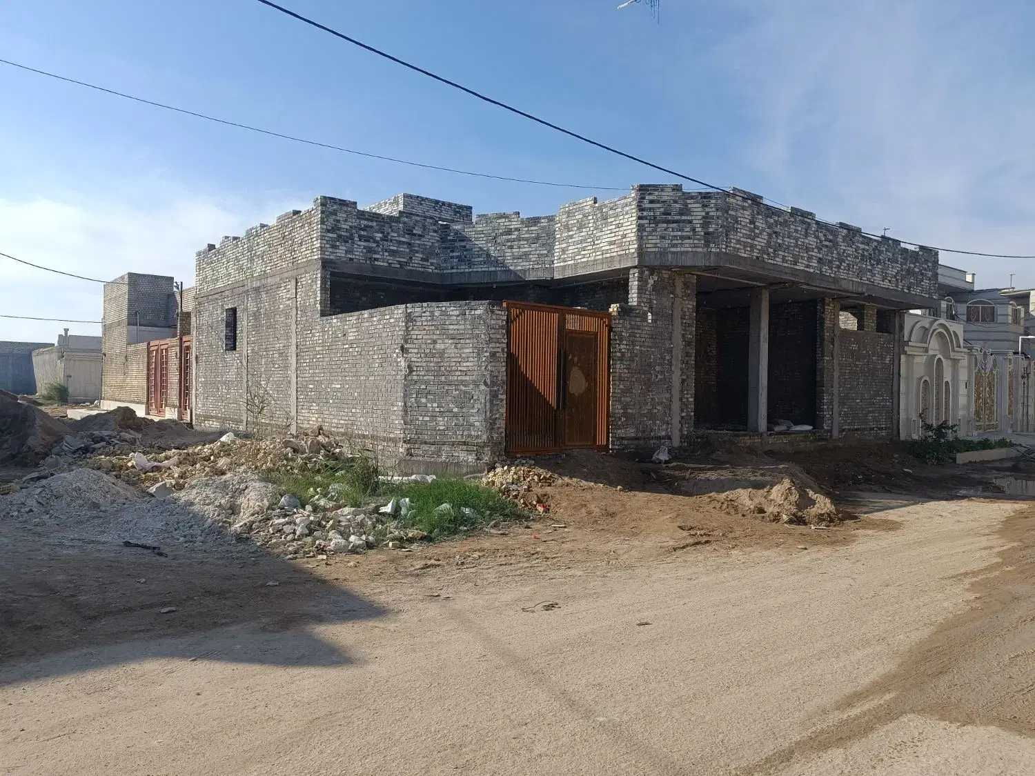 فروش منزل ۲۰۵ متری خیابان تکریم 2غربی