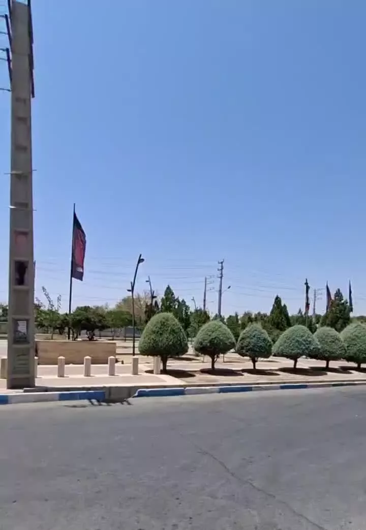 فروش 2 سر مغازه با بر 5 شهرک مریم باران 22 متر
