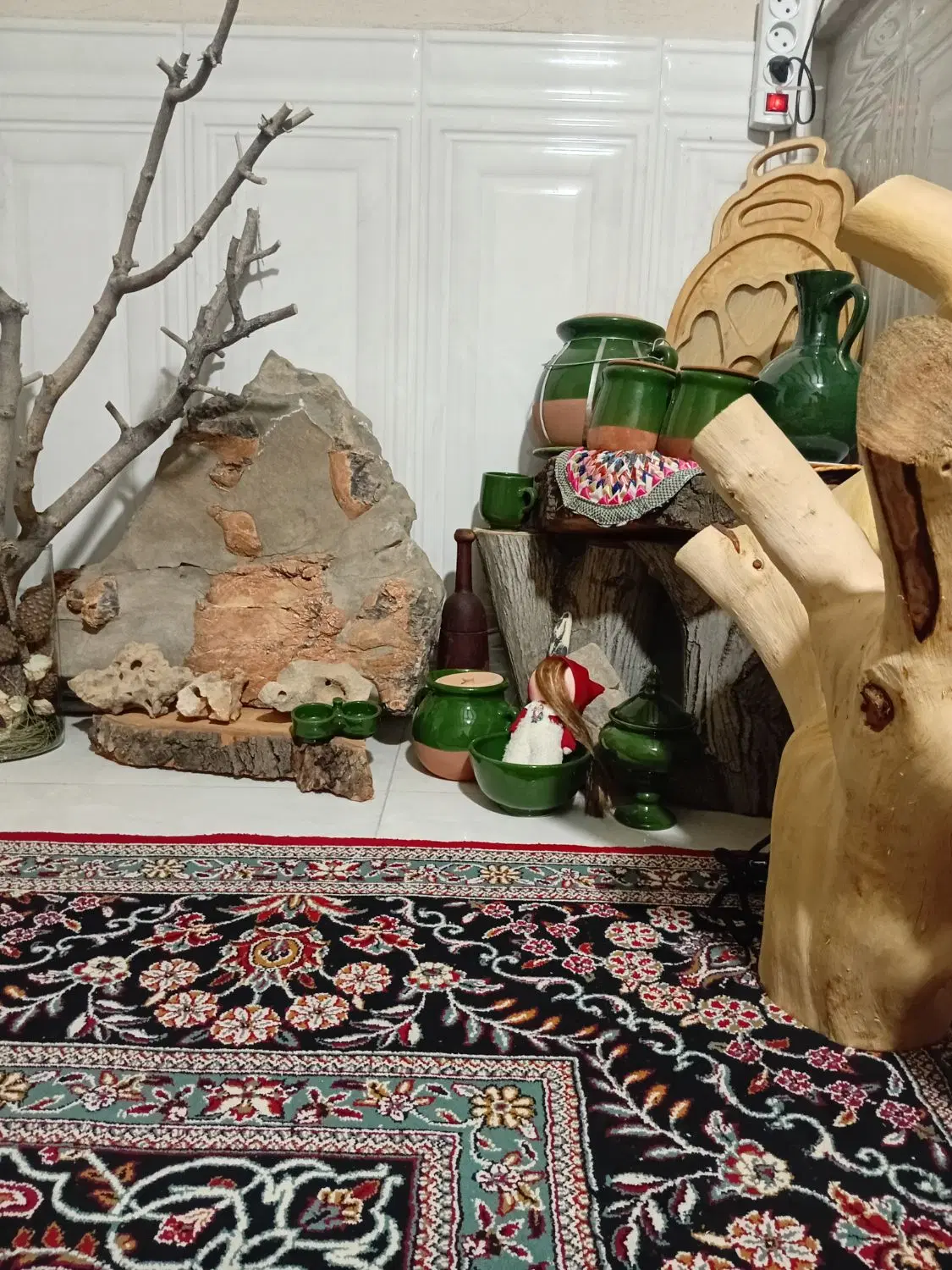 سه طبقه ساختمان تجاری مسکونی