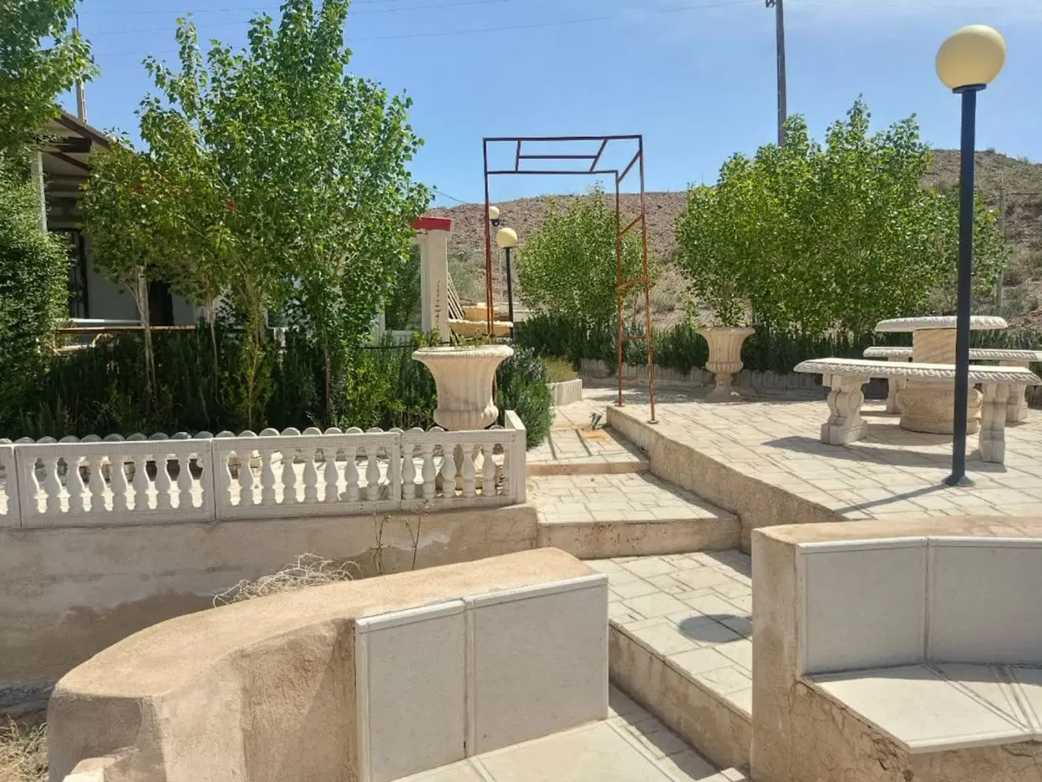 باغ.باغشهر