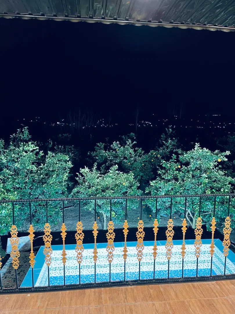 خانه باغ ۲۰۰۰ متری