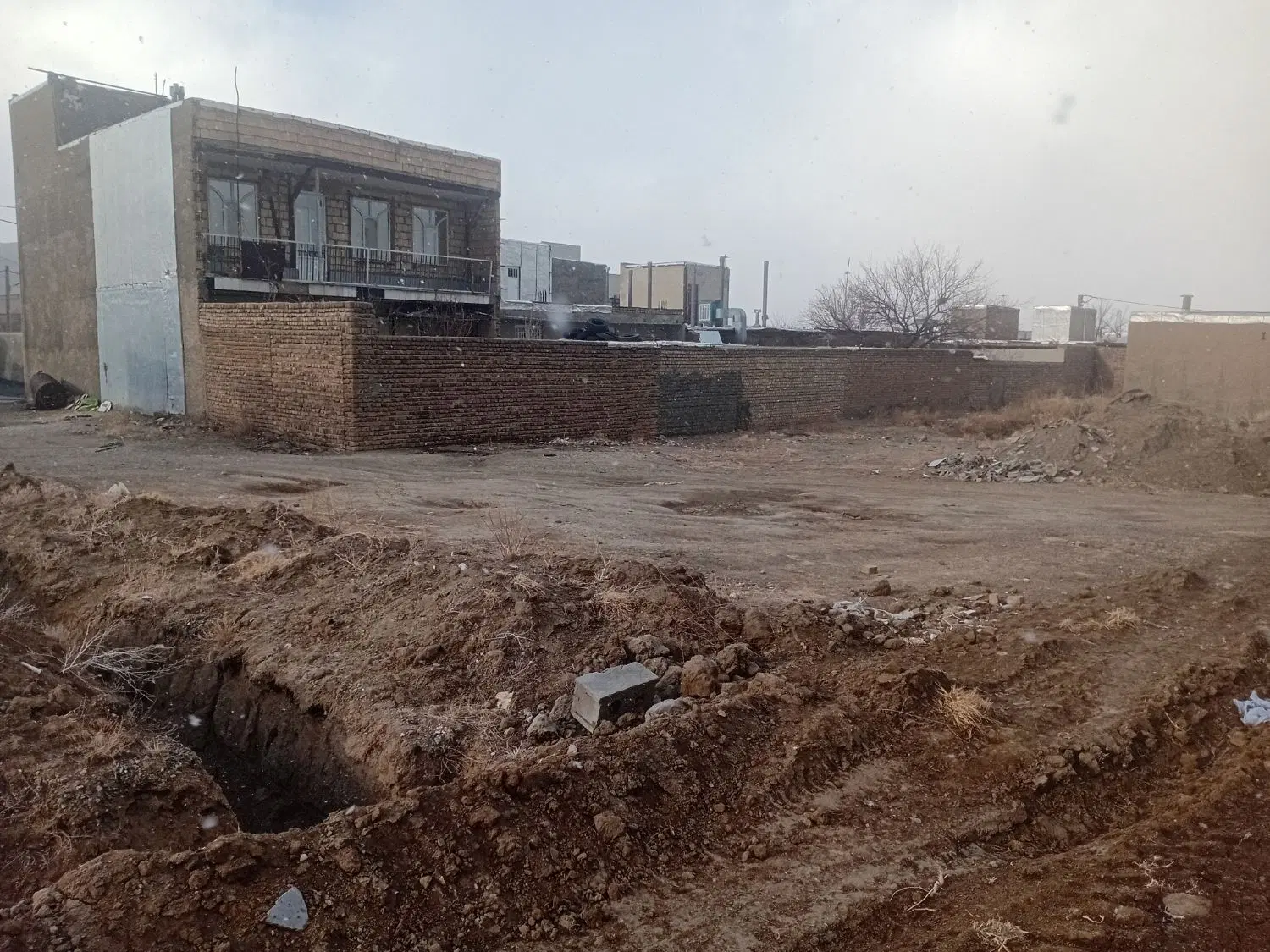 زمین مسکونی سامن