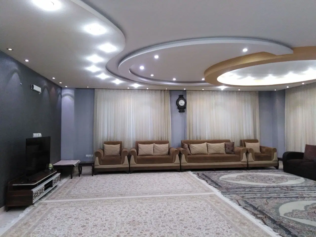 واحد ۱۸۵ متری _حافظیه _دو کله