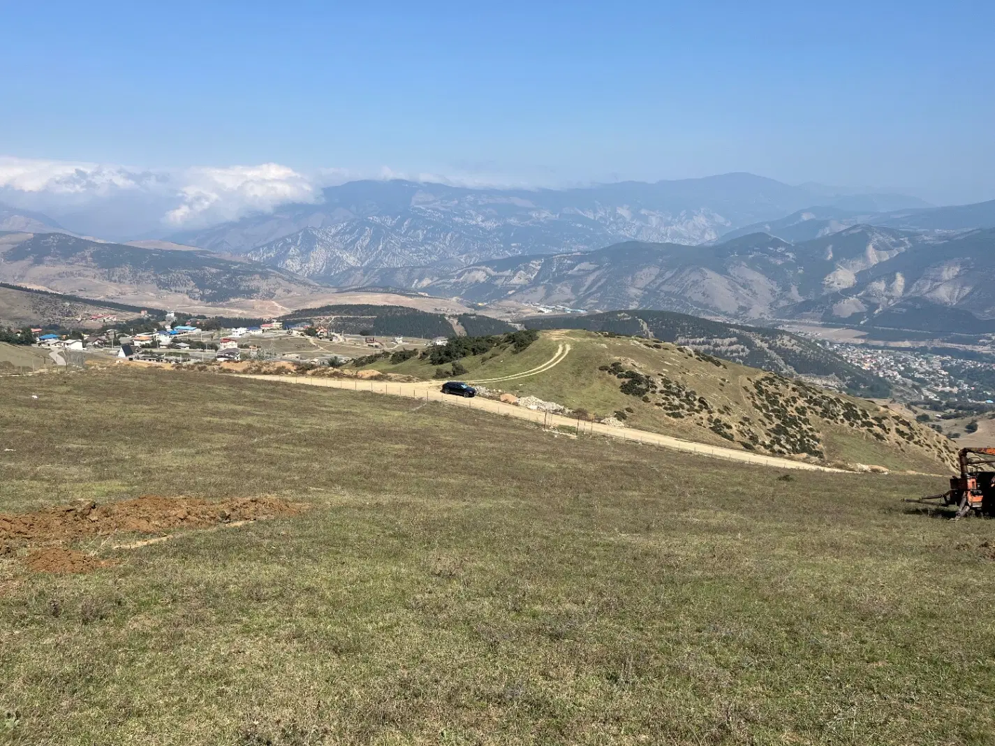 زمین شهرکی با چشم انداز کارت پستالی ابدی