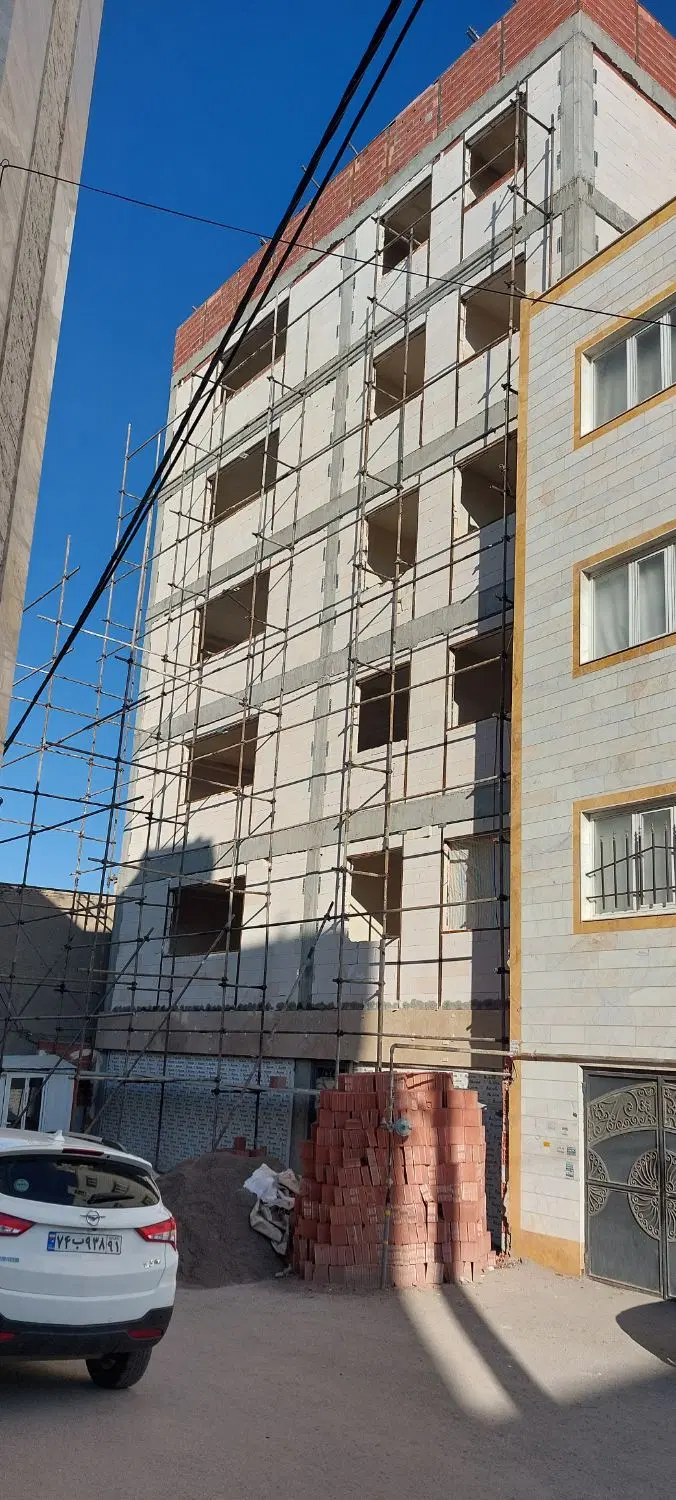 آپارتمان  در مرکز شهر با موقعیت مناسب