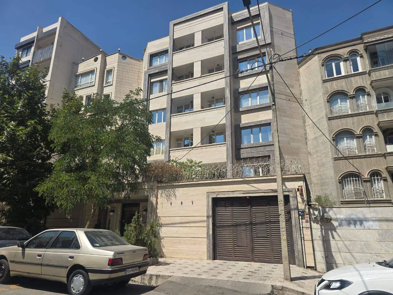 فروش فوری_72متر_پارکینگ_اسانسور_بازسازی شده