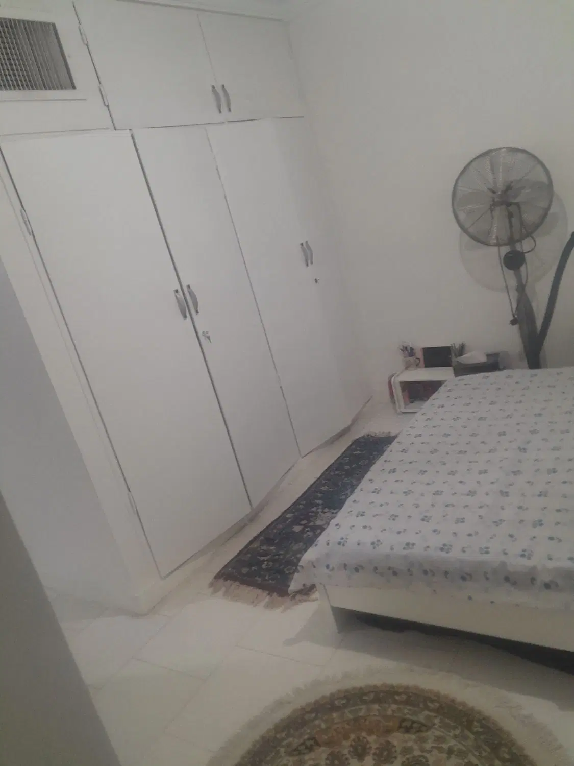 یک واحدآپارتمان طبقه۴