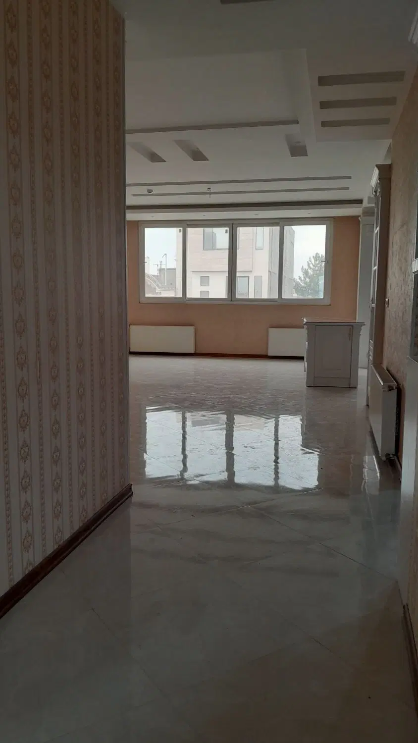 ۱۳۰متر آپارتمان فول امکانات ۳خوابه صدف ۲۴
