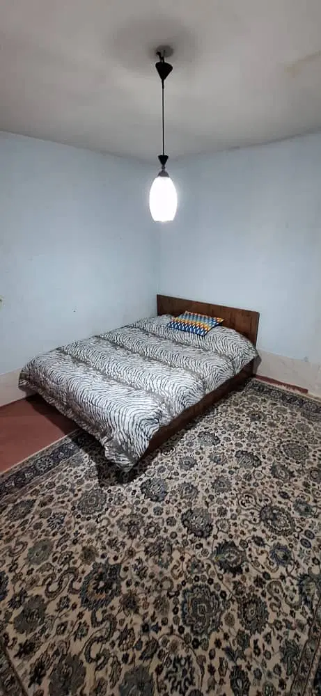 همخونه خانم