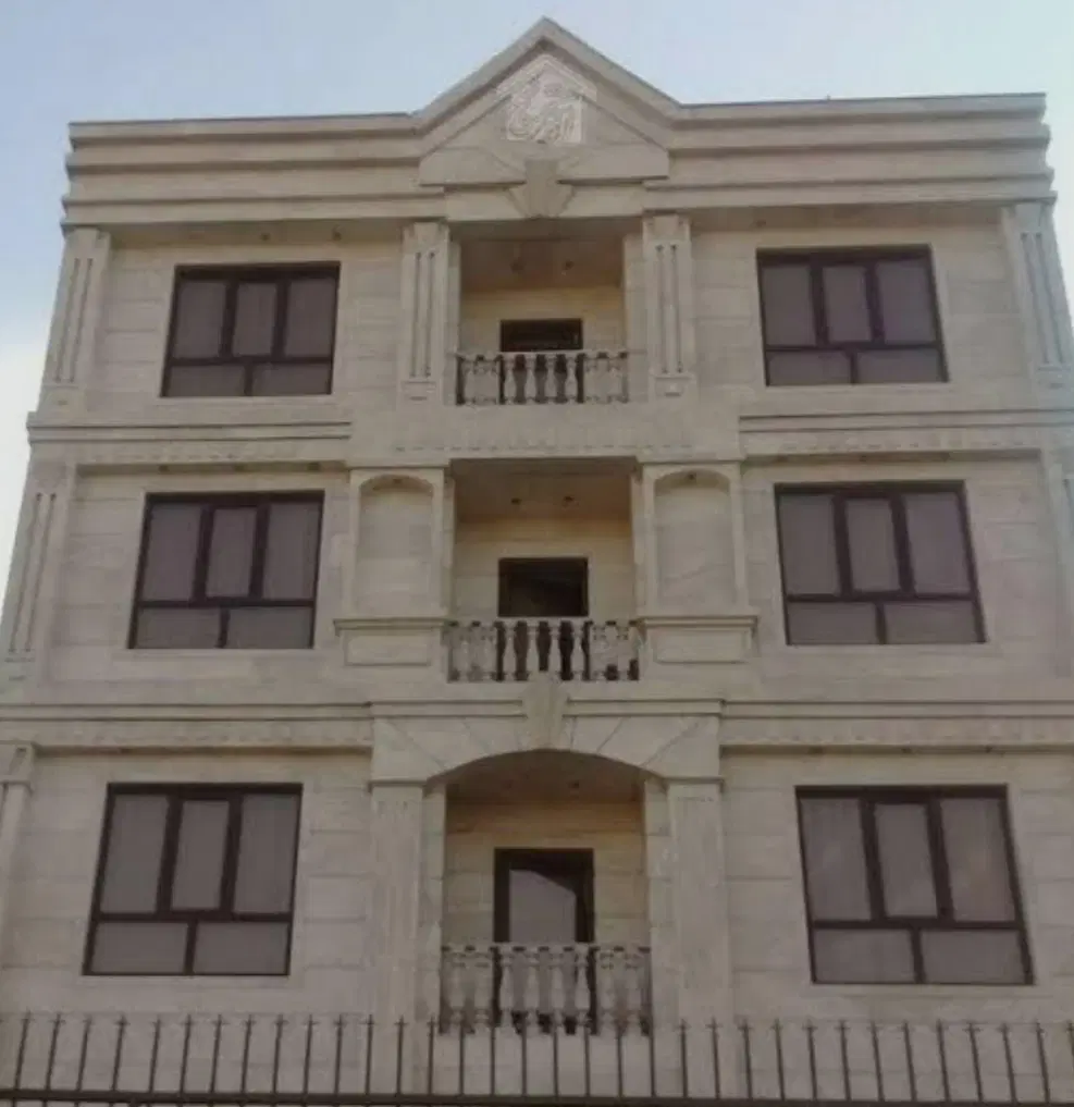 ۶۵ متری امکانات کامل