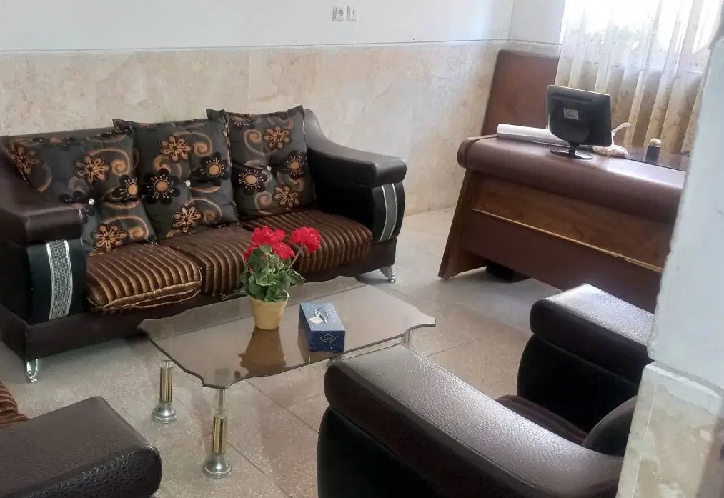 اتاق ۱۵متری مناسب مشاوره یا کلاسهای آموزشی