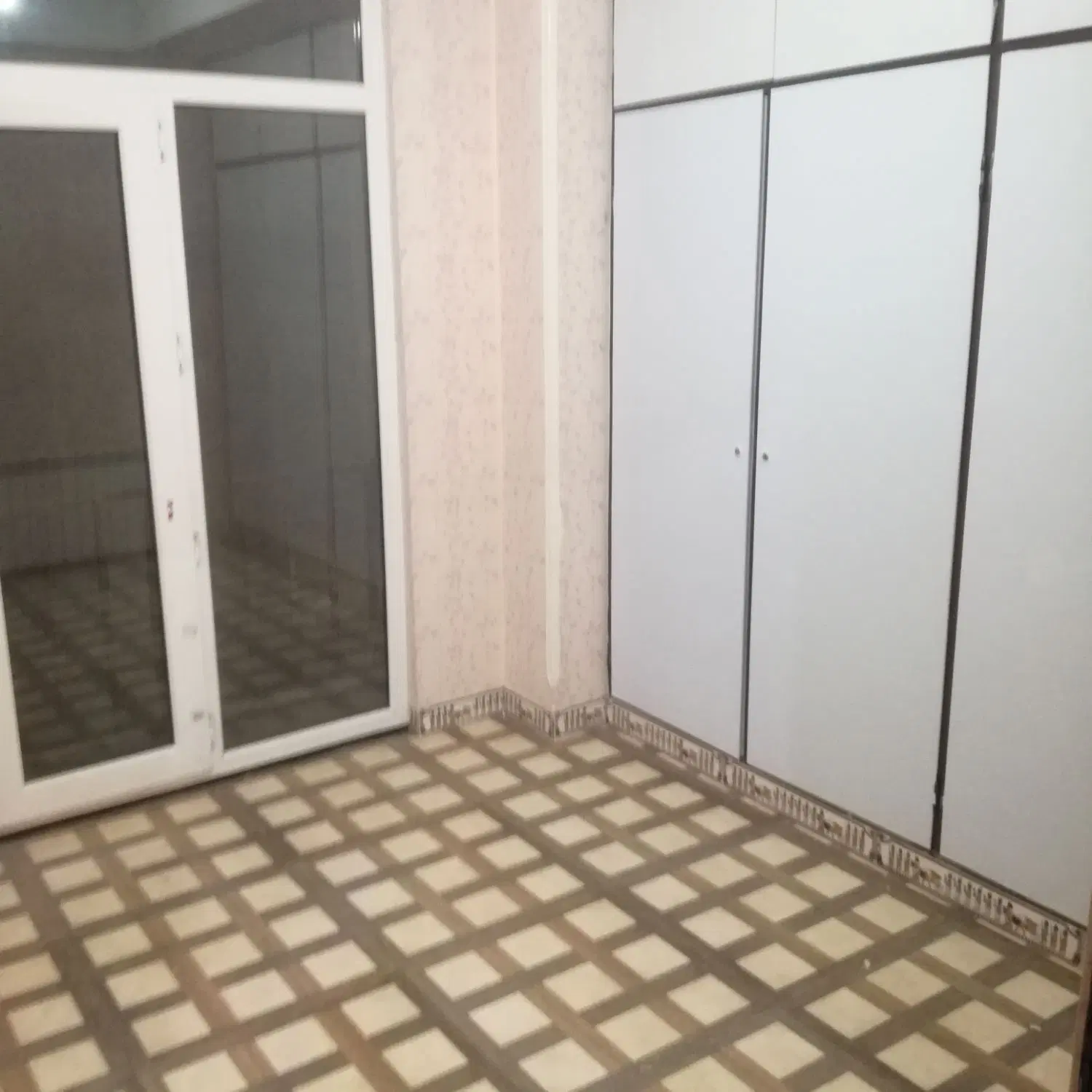 معاوضه اپارتمان ۱۰۵ متری زرافشان بلوار فلسطین