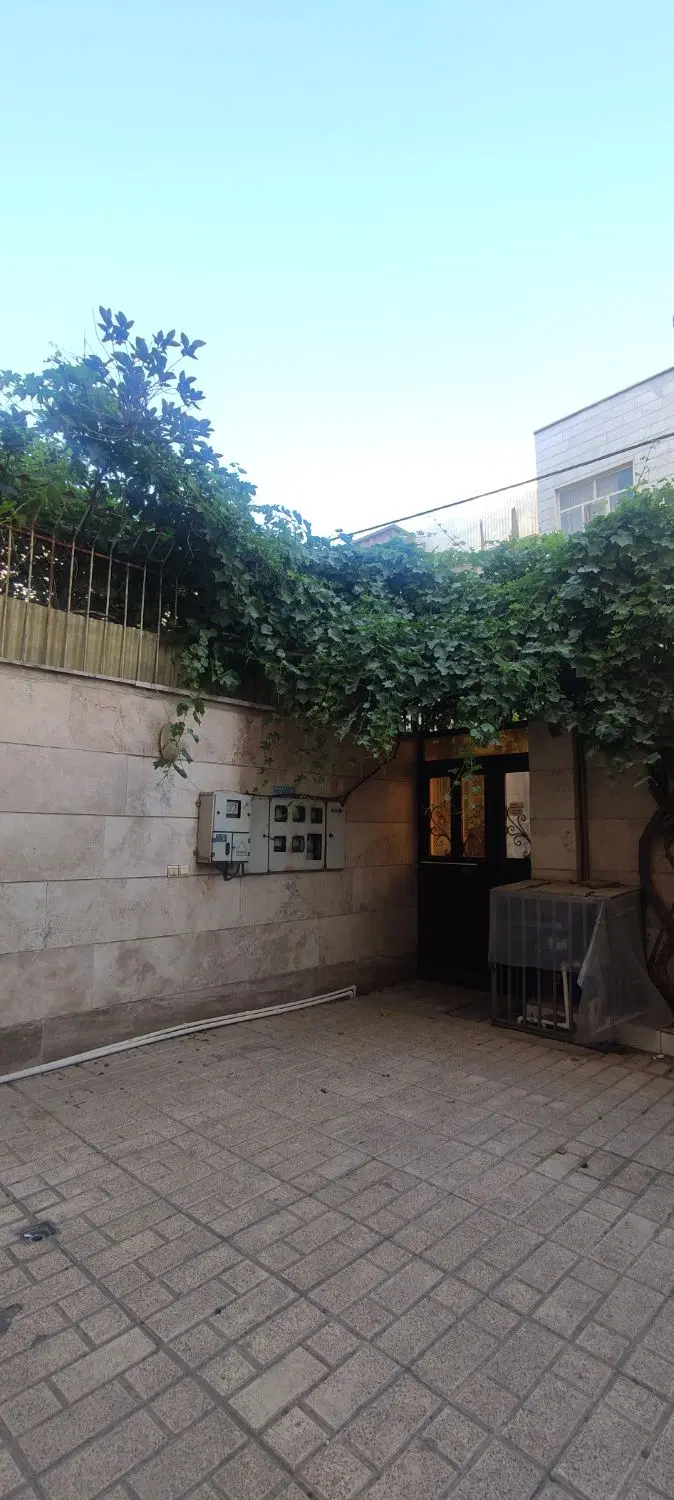 فروش خانه ۹۰ متری دوخوابه و خوش نقشه