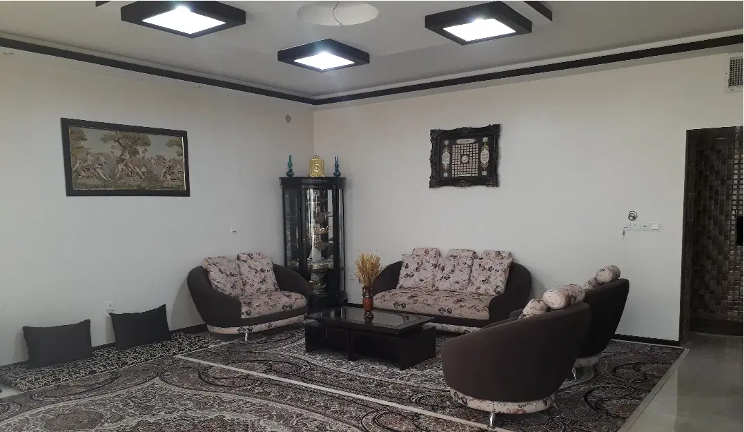 خانه طبقه بالا ۳خواب ۱۳۰متر