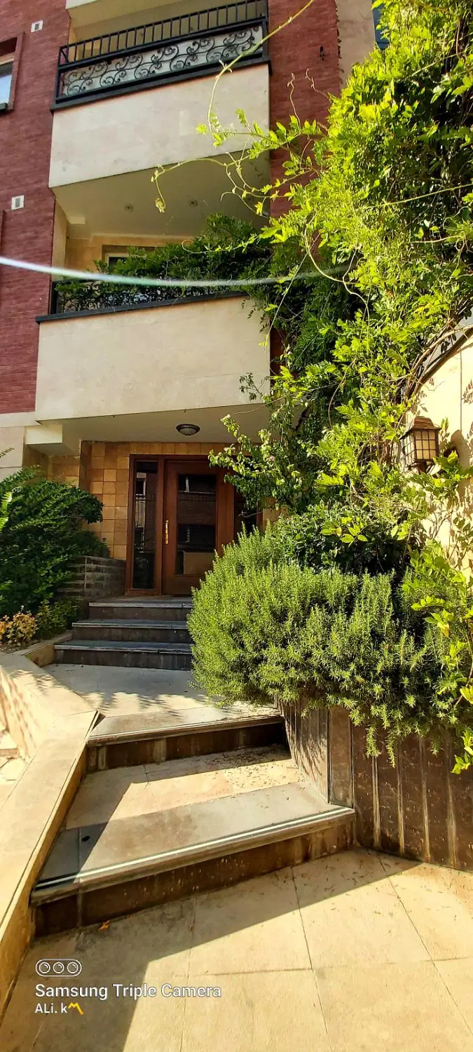 پارک قیطریه ۸۲ متر