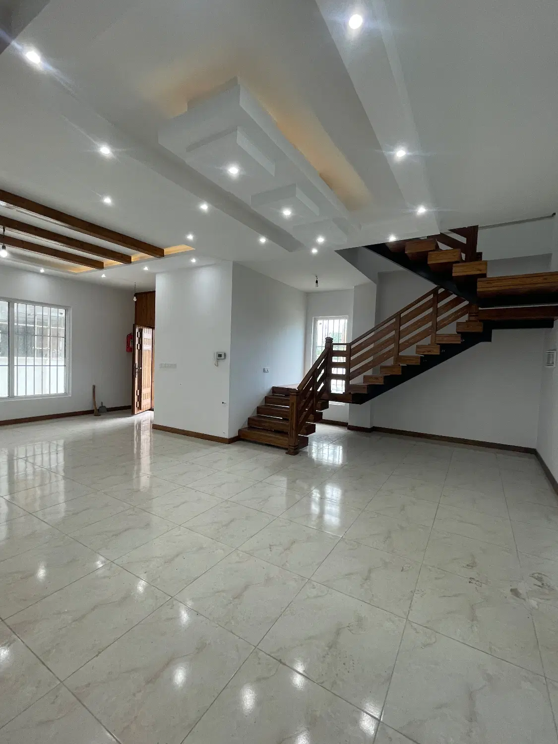 اجاره ویلای دوبلکس نوساز بهترین لوکیشن نوشهر