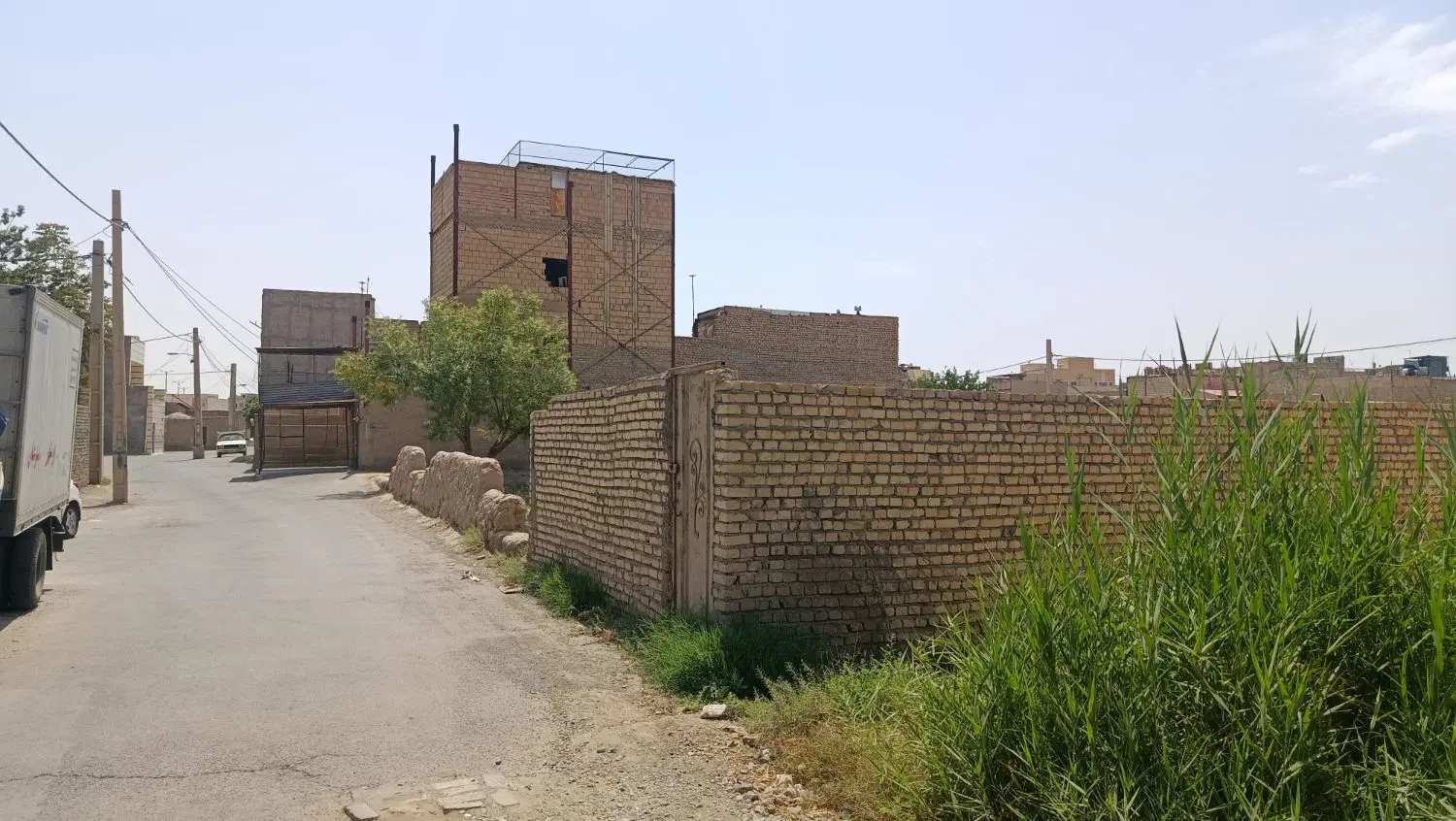 چهار دیواری مسکونی