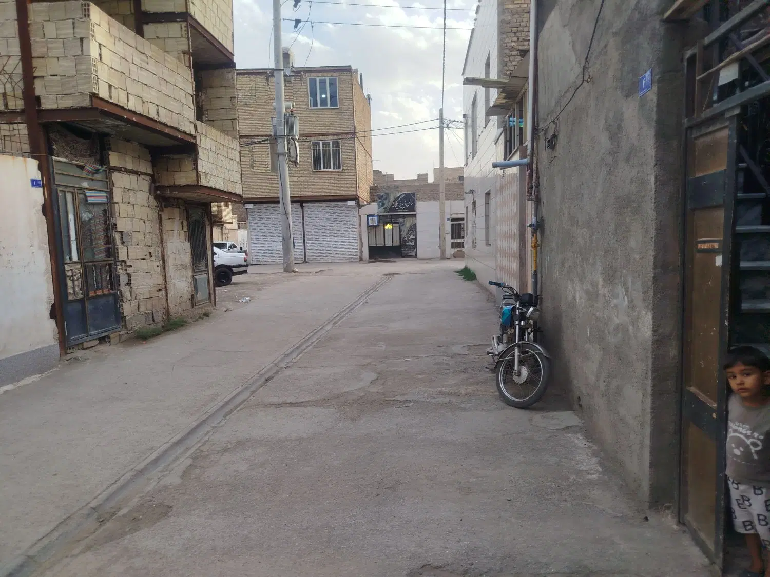 ملک سفت کاری و دورقاب 65متری