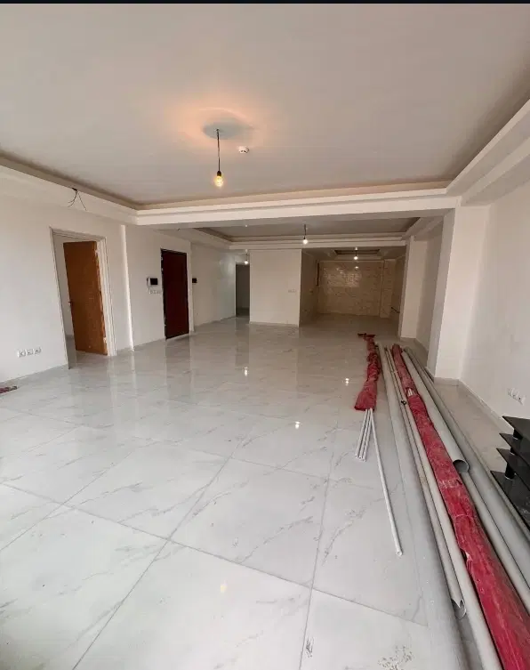 2 خوابه 105 متری زیبا_بازسازی شده_قدوسی غربی_تخلیه