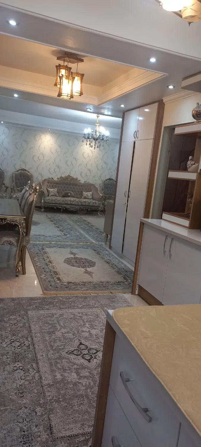 75متر فول امکانات *یک خواب *تمیز و خوش نقشه