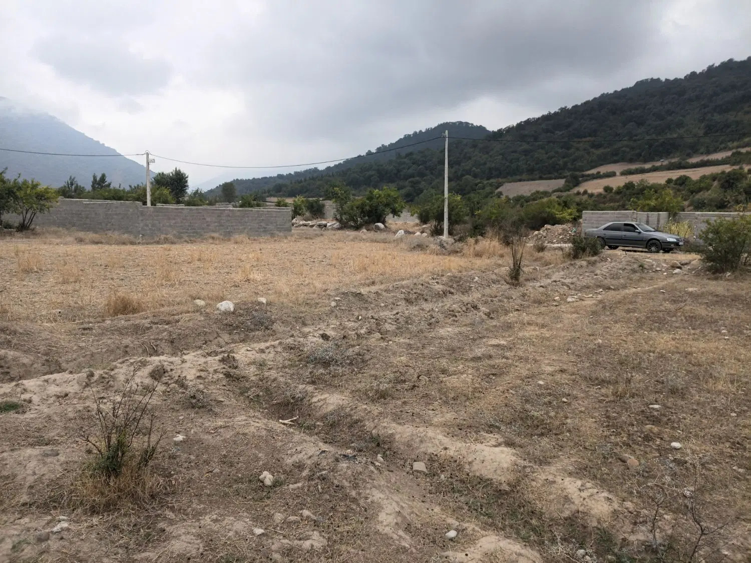 زمین مسکونی