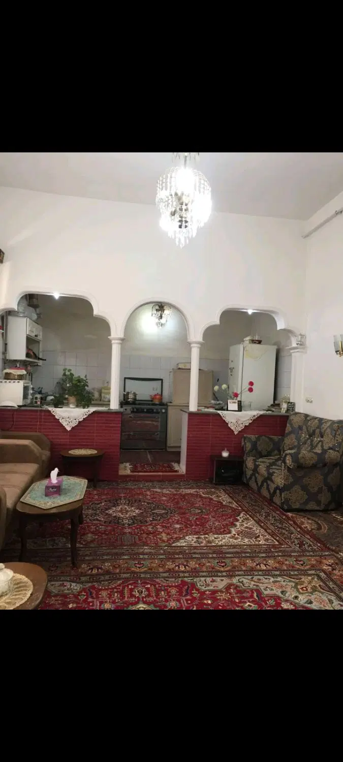 خانه کلنگی در دارایی