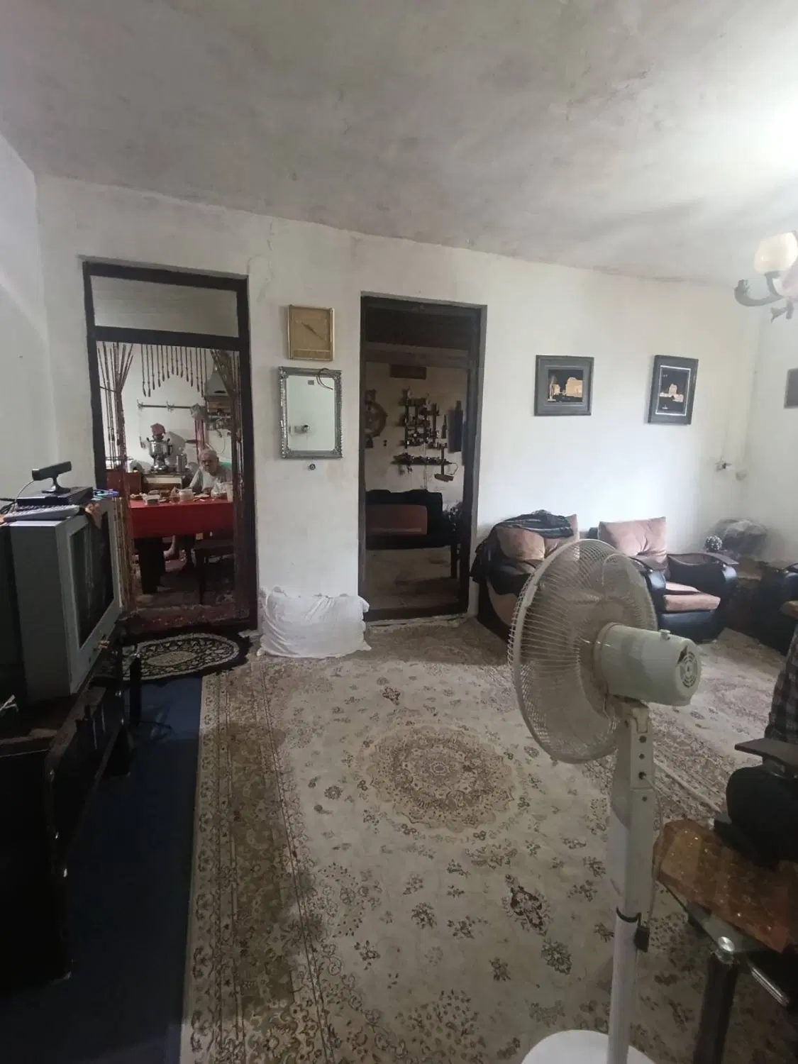 فروش ویلاکلنگی قابل سکونت 80متربامتراژ261رشت سنگر