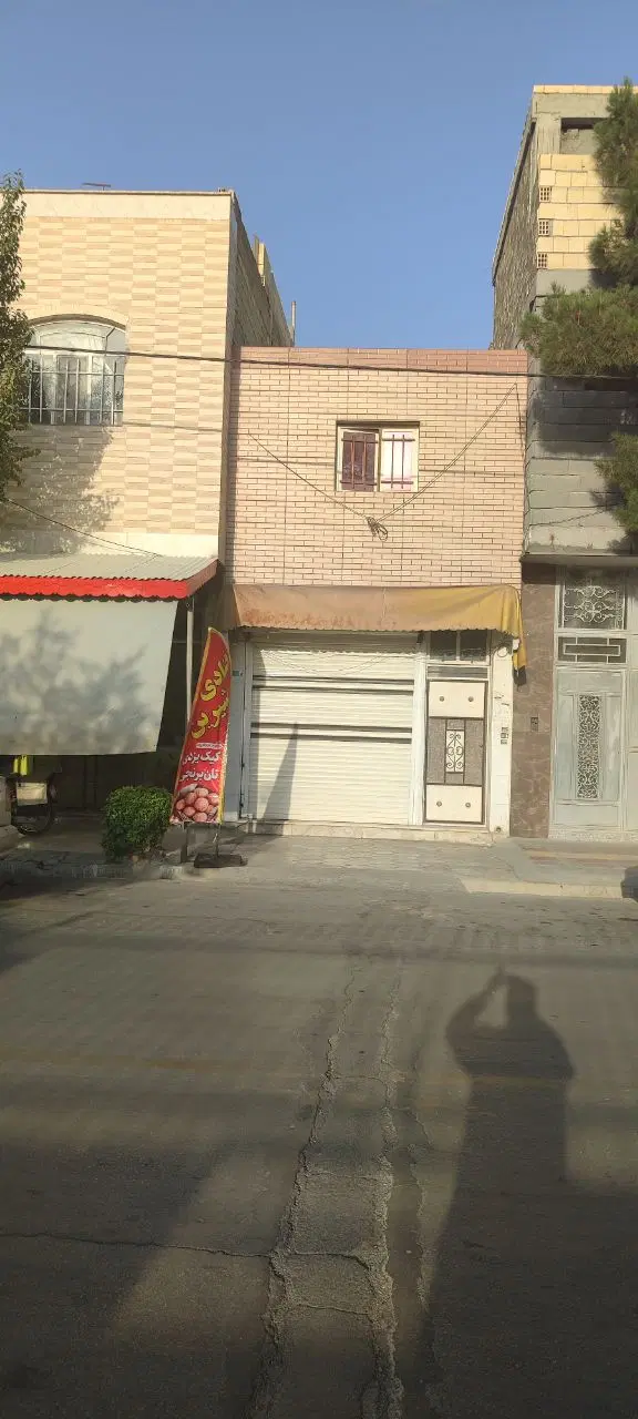 مغازه تجاری دو طبقه مطهری شمالی امیرآباد