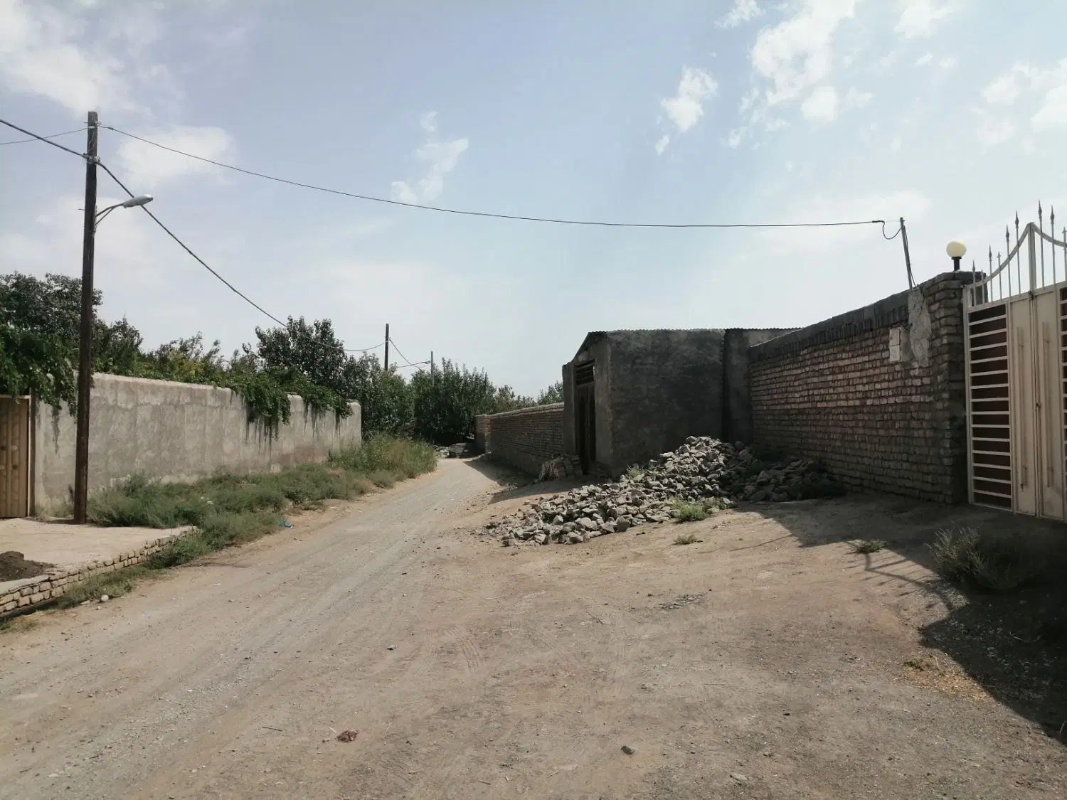 خونه باغ 1750 متری سنددار شهرک المهدی راوند
