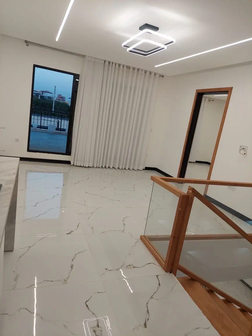 دوبلکس 4 خواب مستر استخر داخل