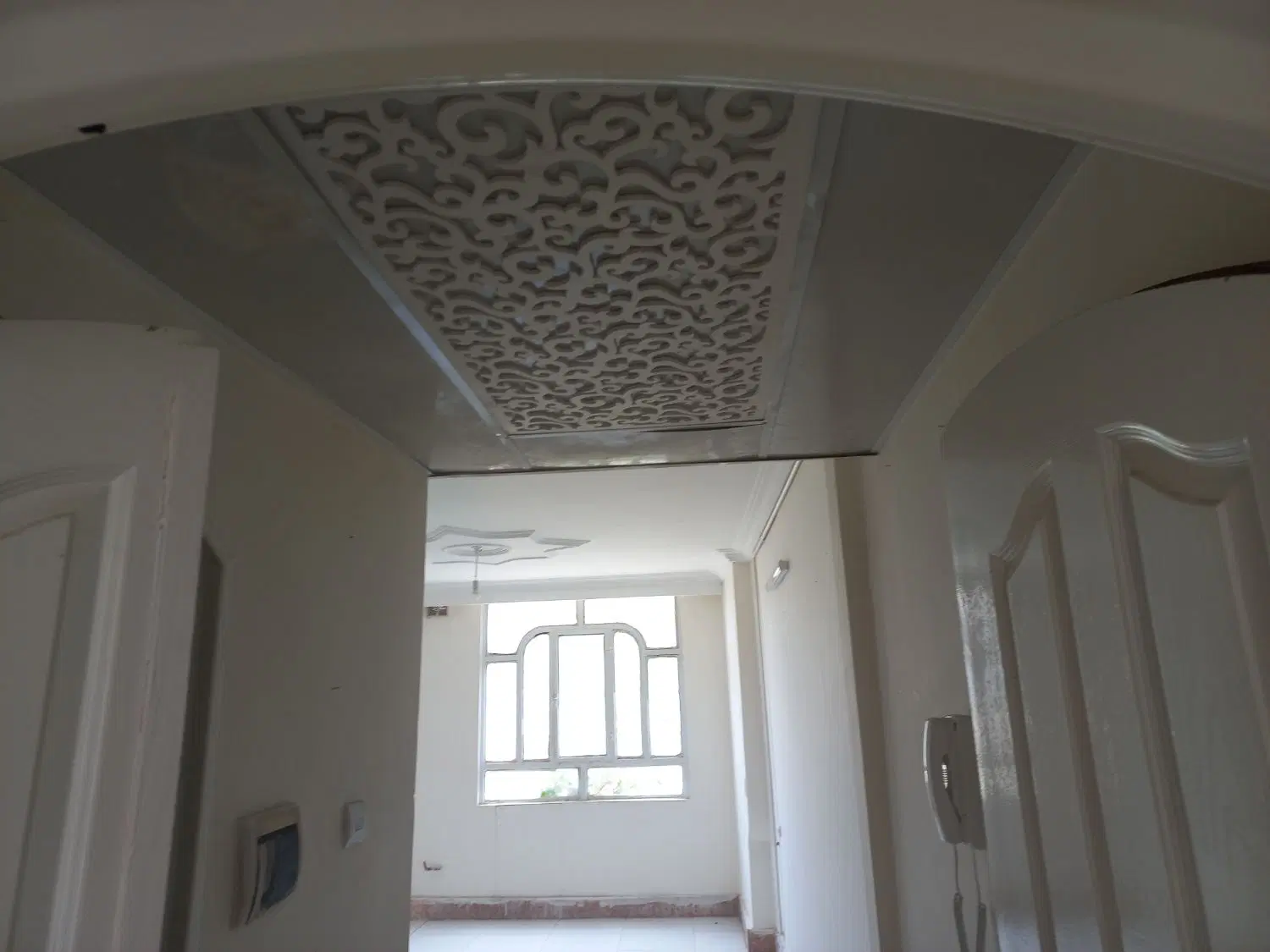 یک باب منزل مسکونی مستقل