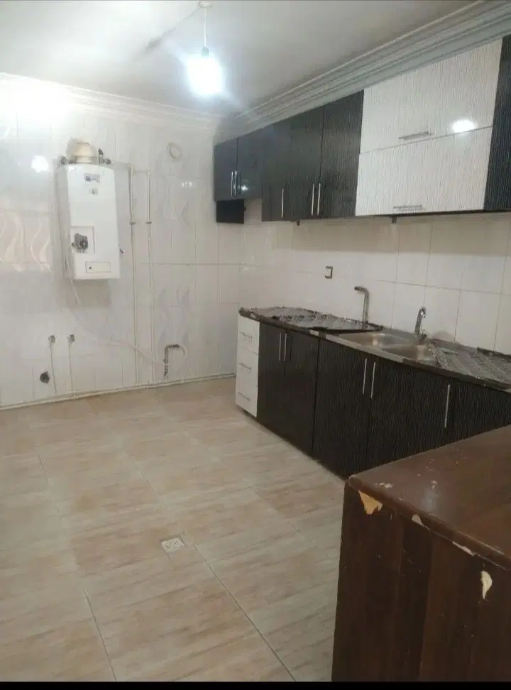 منزل اجاره ای طبقه دوم واقع درکوی صدف