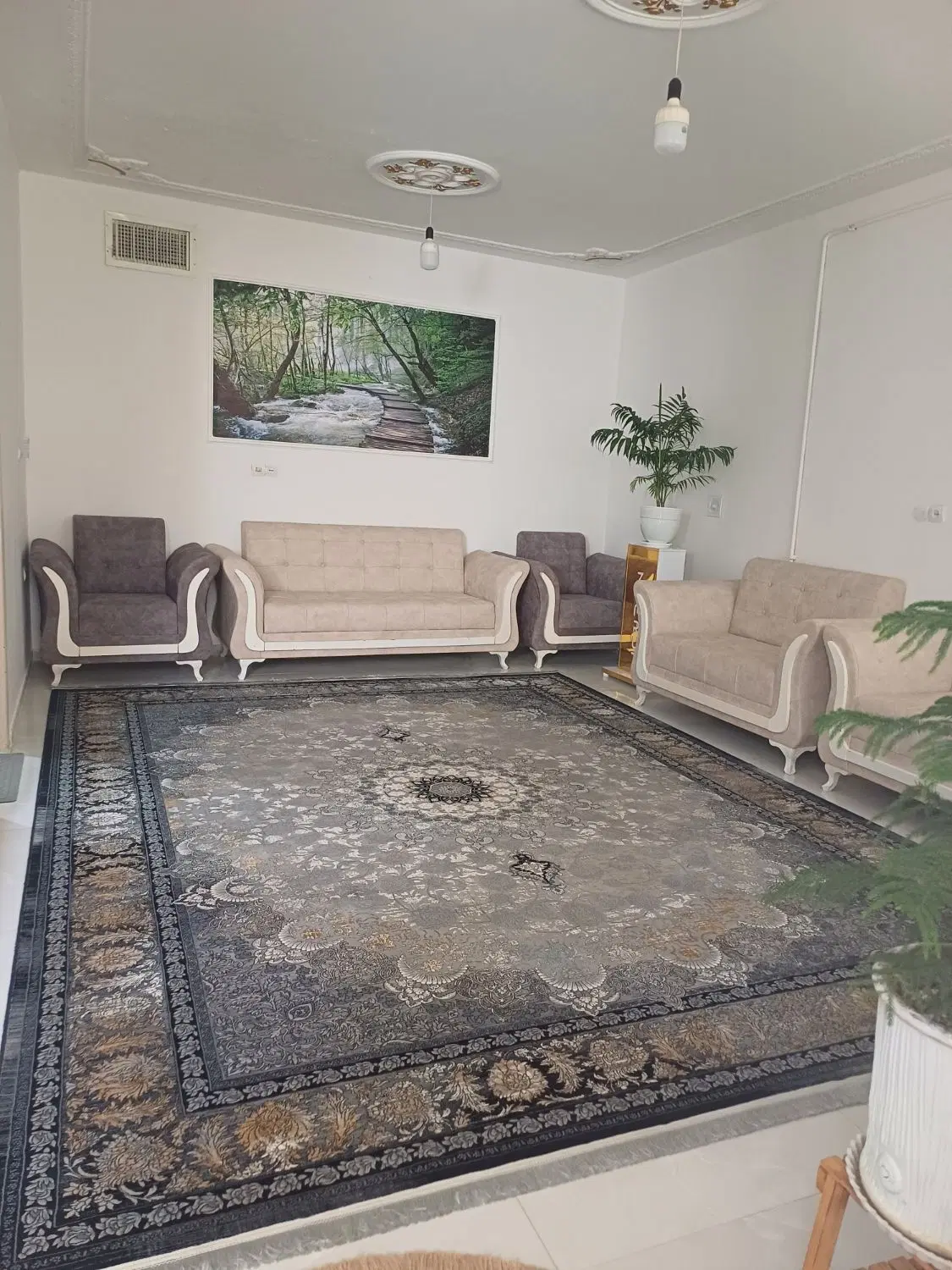 خونه ۹۰ متری تمیز و مرتب