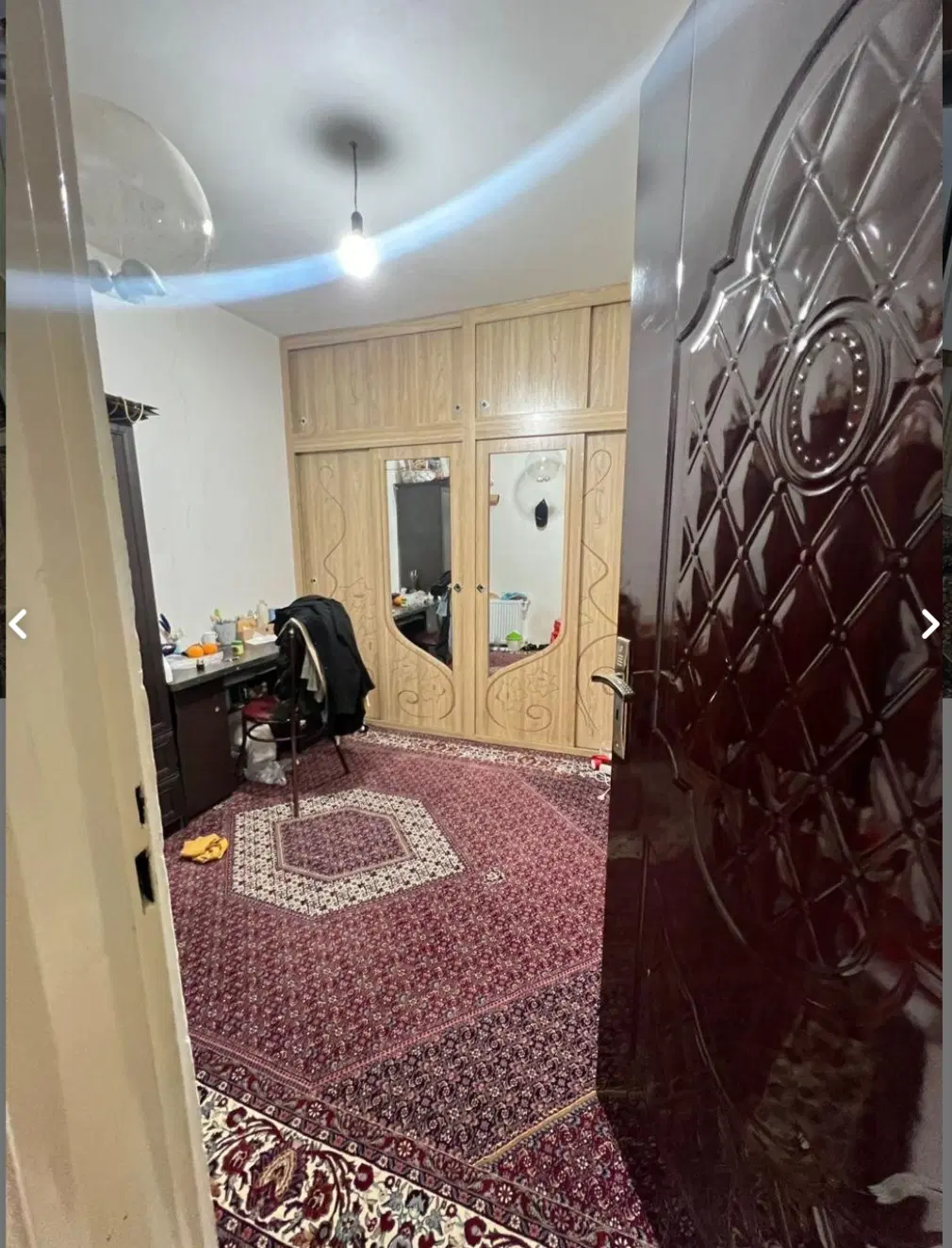 ویلایی ۱۱۷مترتازه بازسازی چوبری خ دانشگاه