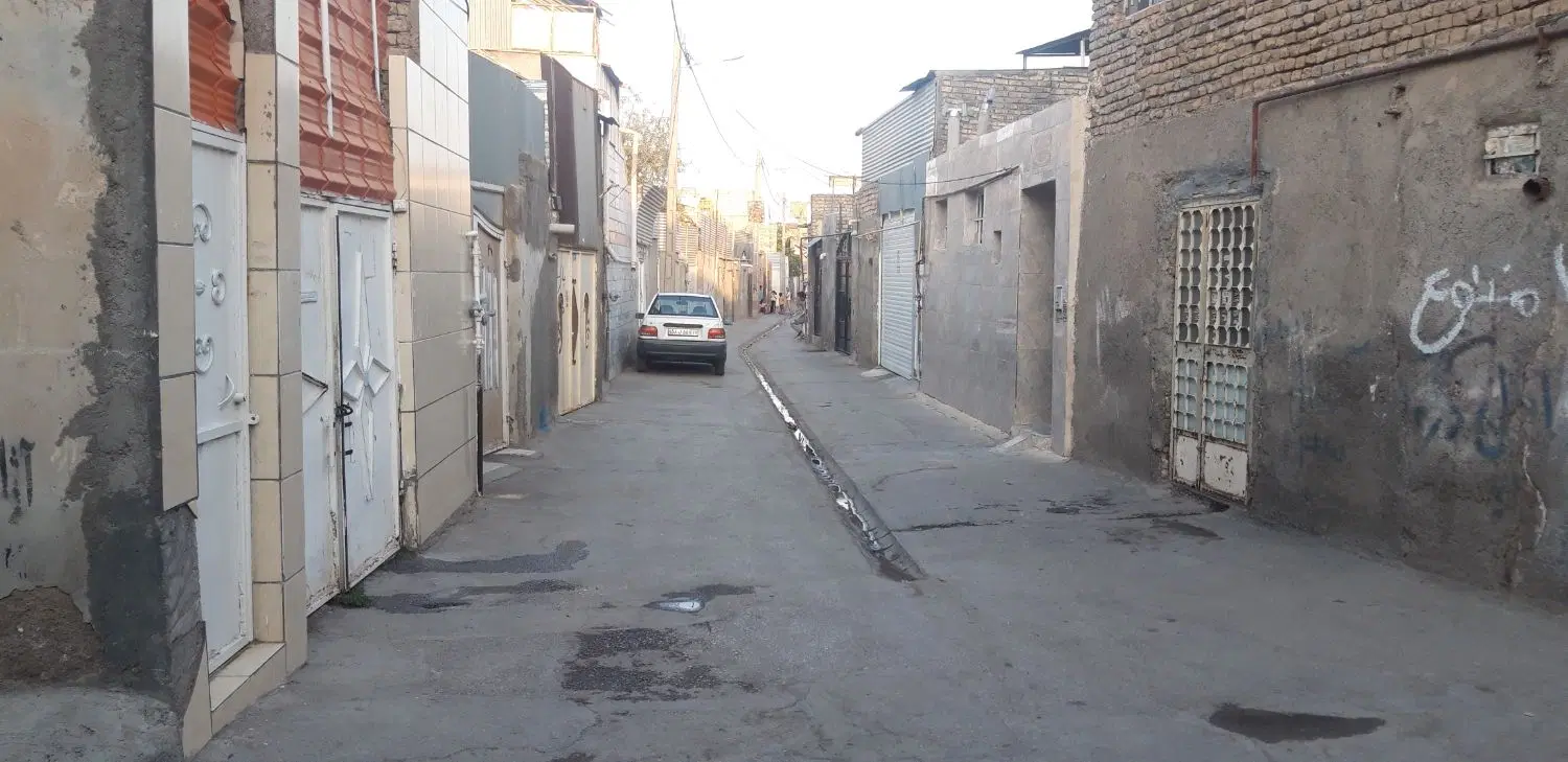 خانه ویلایی کلنگی